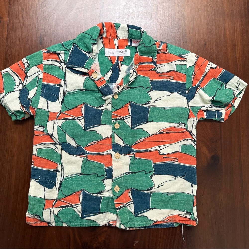 Zara Kids Multicolor Abstract Button Down Shirt size 18-24 months